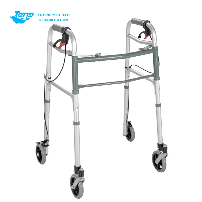 O que devo prestar atenção ao usar um caminhante médico?
