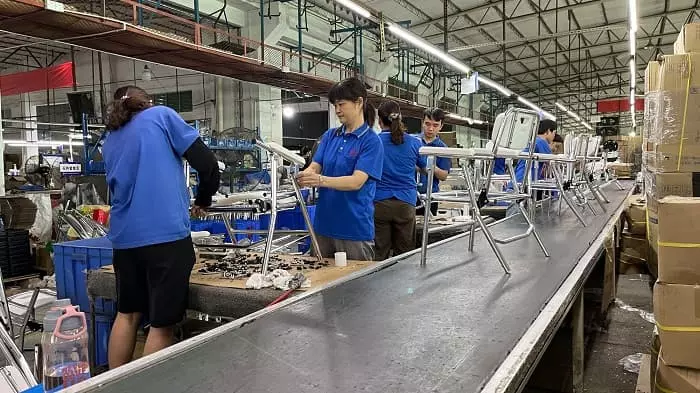 Como escolher a melhor cadeira higiênica de chuveiro para o seu negócio?